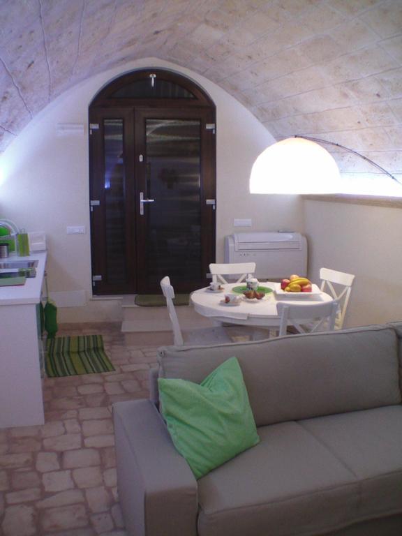 Bed and Breakfast La Grotta Мезанье Номер фото
