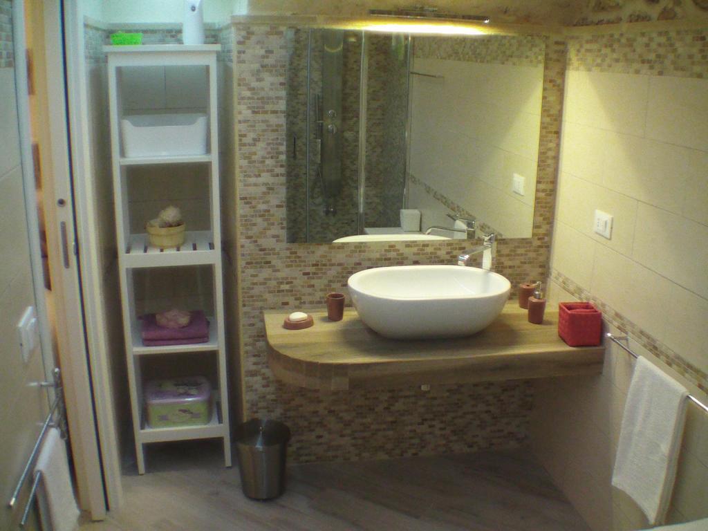 Bed and Breakfast La Grotta Мезанье Экстерьер фото